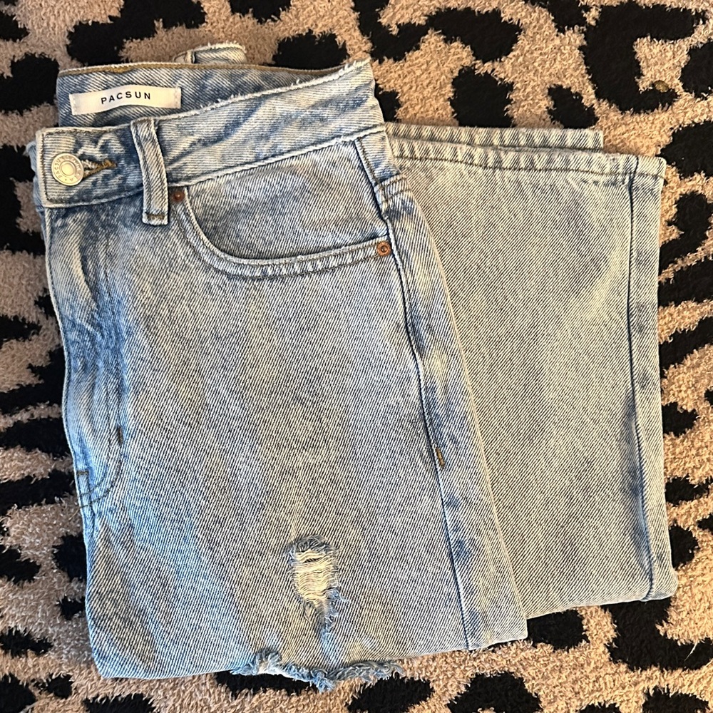 PacSun Light Blue High Waisted Distressed 90’s Boyfriend Jeans